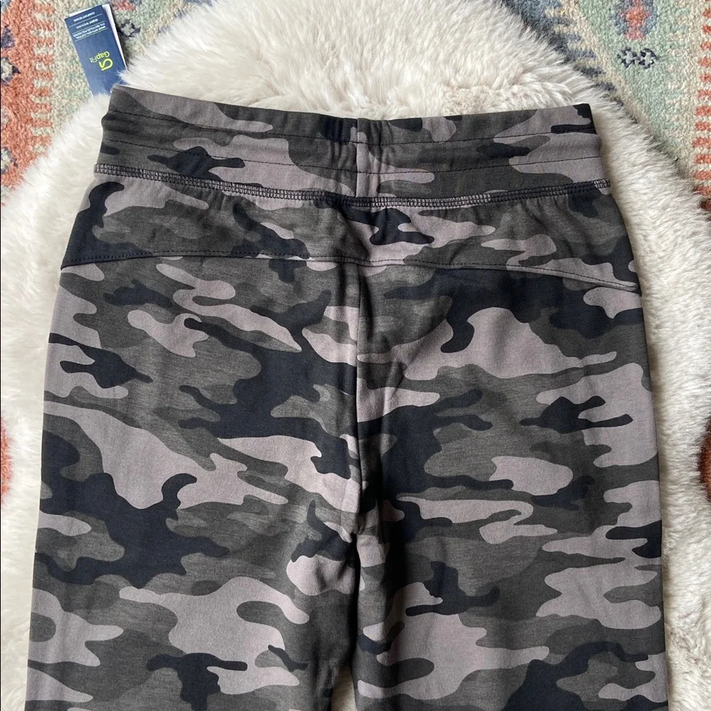 Gap Fit boys grey & black camo jogger sweat pant athletic sporty kids XL 12
